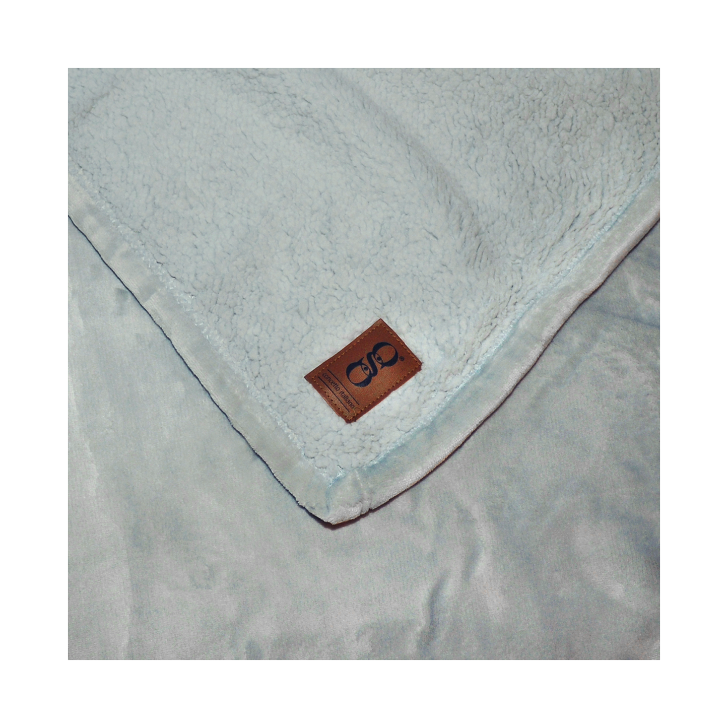 Plaid Invernale in Pile Anallergico - 130x160cm | Effetto Velluto, Morbido al Tatto, Lavabile in Lavatrice.