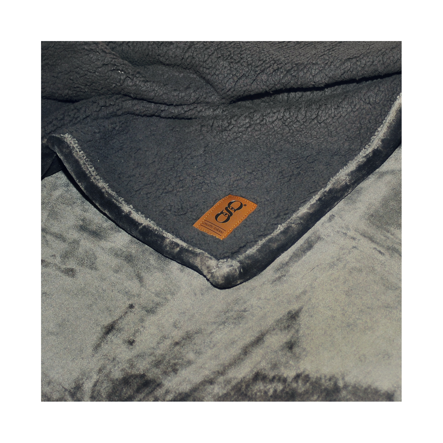 Plaid Invernale in Pile Anallergico - 130x160cm | Effetto Velluto, Morbido al Tatto, Lavabile in Lavatrice.